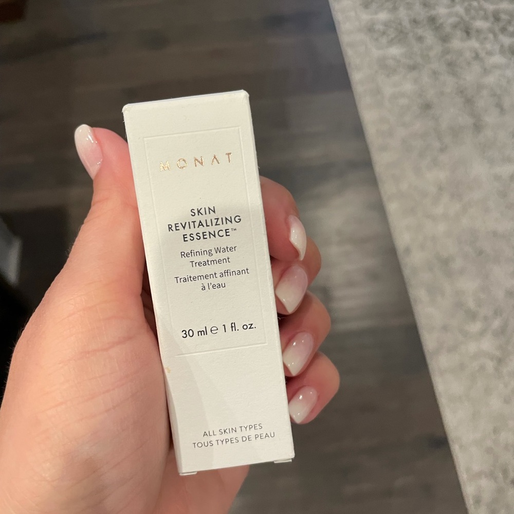 Monat Skin Revitalizing Essence